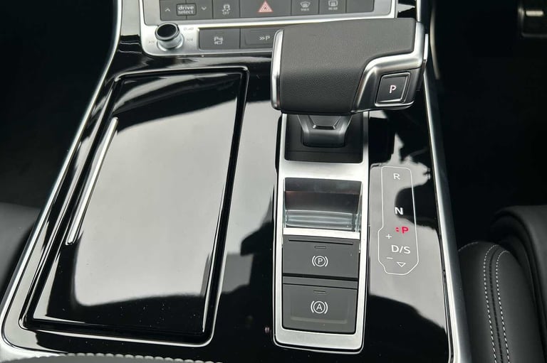 2025 Audi Q7 55 TFSI Quattro Black Edition 5dr Tiptronic SUV Petrol Automatic