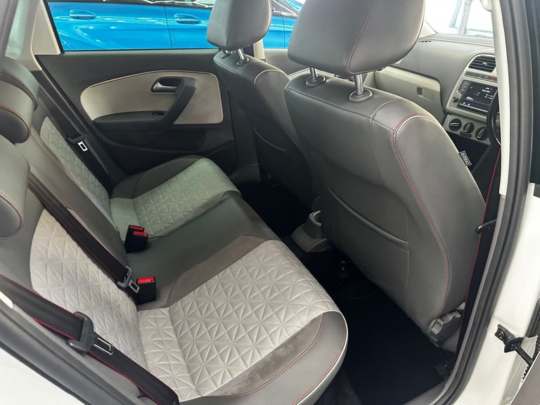 VOLKSWAGEN POLO 1.2 TSI beats 2017