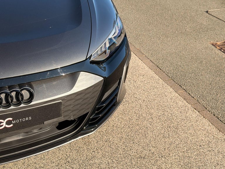 2023 Audi RS e-tron GT 93.4kWh Carbon Vorsprung Saloon 4dr Electric Auto quattro (598 ps) COUPE E...
