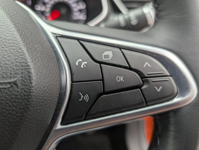 2020 Renault Clio 1.0 TCe Iconic Hatchback 5dr Petrol Manual Euro 6 (s/s) (100 ps) CRUISE CON HAT...