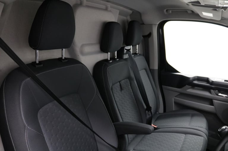 2024 Ford Transit Custom 2.0 EcoBlue 136ps H1 Van Limited PANEL VAN DIESEL Manual