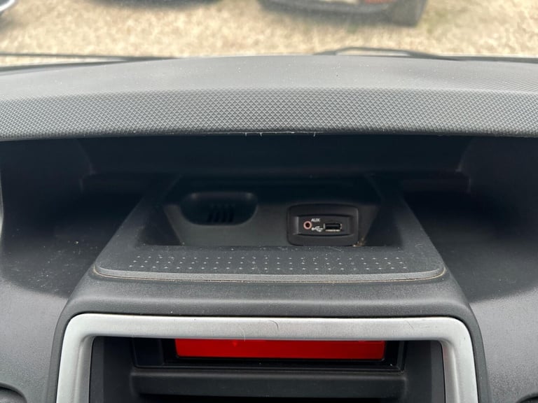 2013 Vauxhall Vivaro 2.0 2900 CDTi Sportive FWD L3 4dr PANEL VAN Diesel Manual