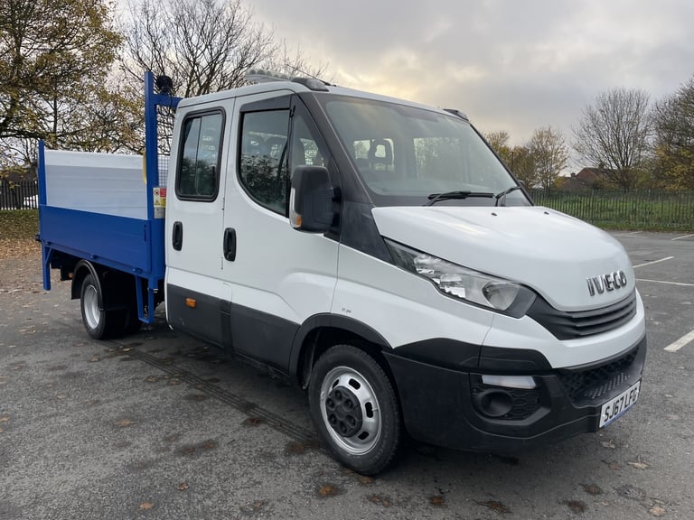 image for IVECO DAILY 2.3 35C14 SINGLE CAB TIPPER AUTOMATIC WITH TAIL LIFT EURO 6 2017