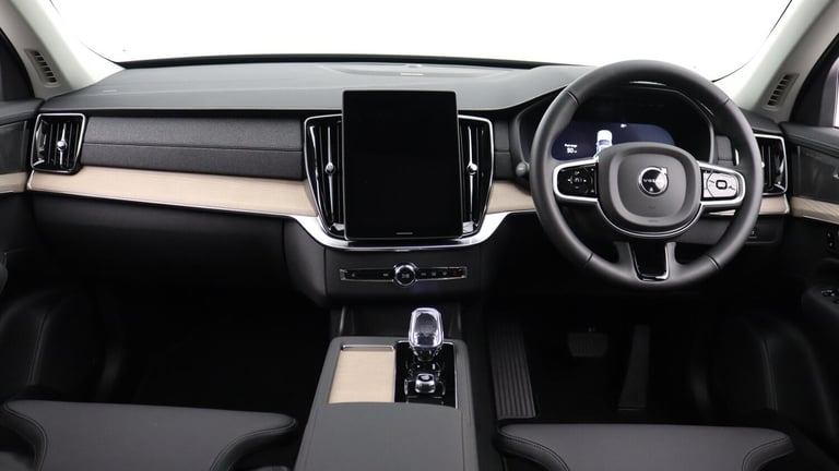  Volvo XC90 B5 (P) AWD Plus Dark (Sunroof, Harman Kardon, 360 Camera) Petrol/Electric Hybrid Auto...