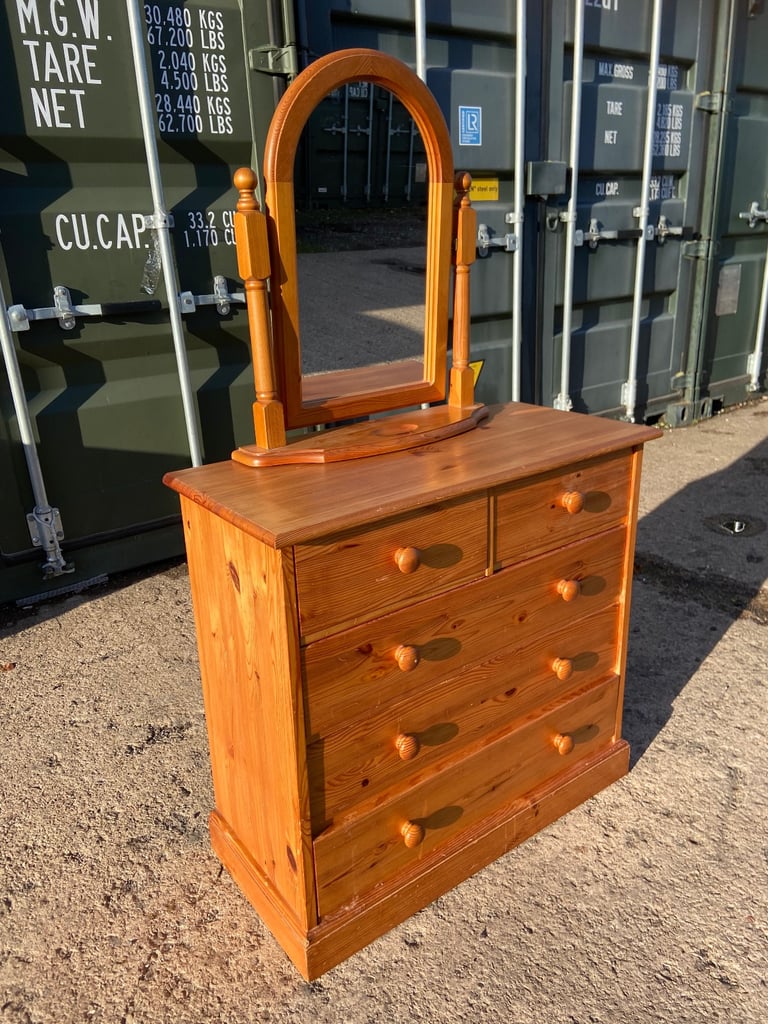 Pine chest of 3+2 drawer with mirror