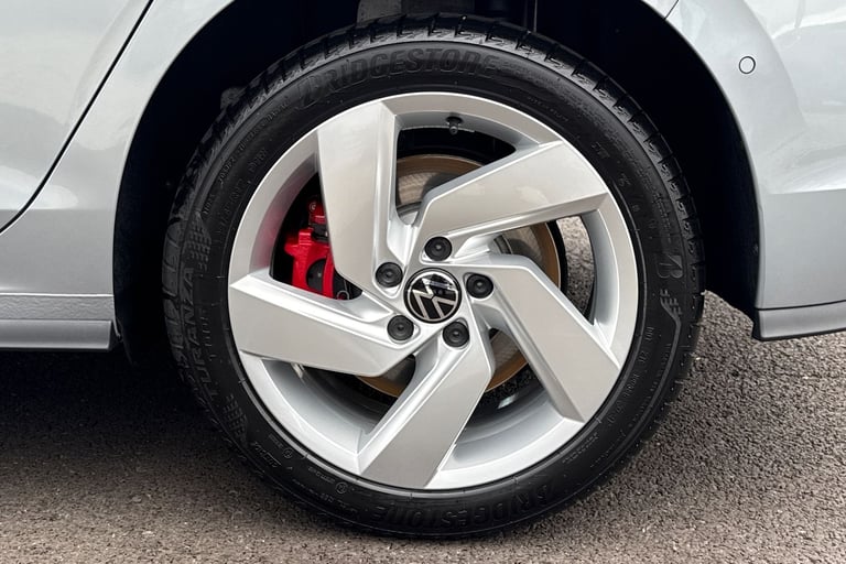 2025 Volkswagen Golf 1.5 TSI 272 GTE eHybrid 5dr DSG **PAN ROOF** Hatchback PETROL/ELECTRIC Autom...