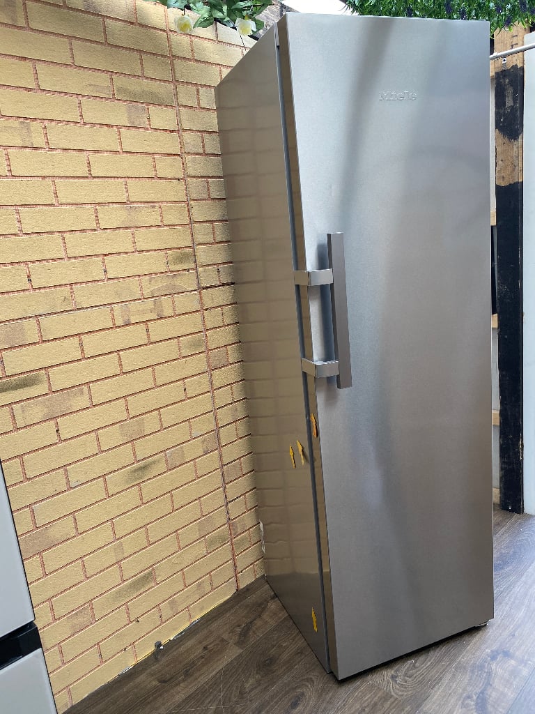 image for NEW Miele K 28202 D Freestanding Refrigerator