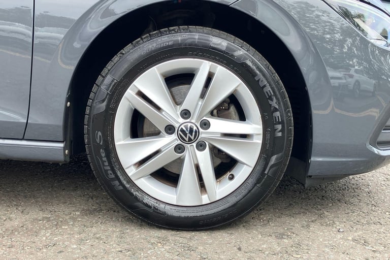 2022 Volkswagen Golf Life 1.5 TSI 150PS 6-speed Manual 5 Door HATCHBACK Petrol Manual