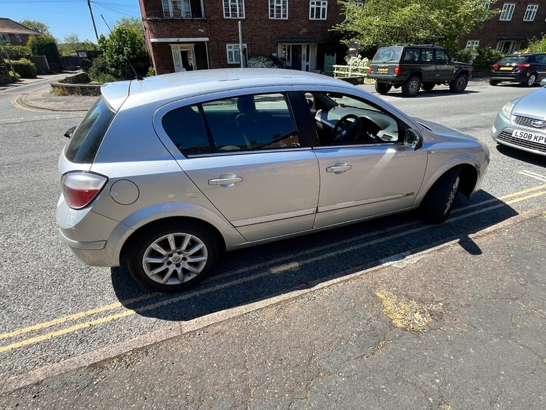 Astra H -  Design - AUTOMATIC , 2006, 1796 (cc), 5 doors