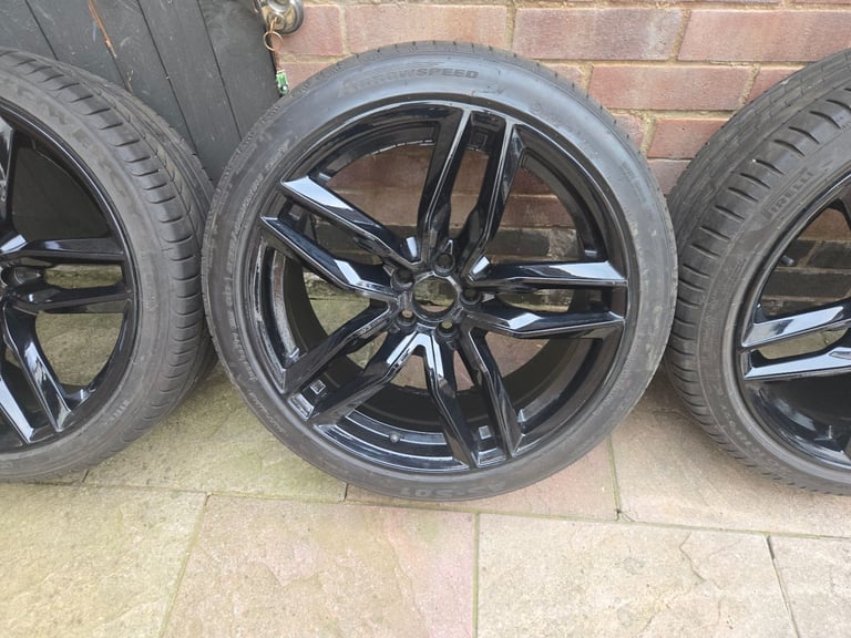 Audi a1,s1 polo ,fabia 18" alloy wheels 5x100 et 39 8j