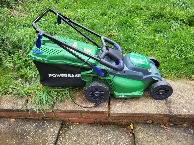 POWERBASE 40V CORDLESS LAWN MOWER