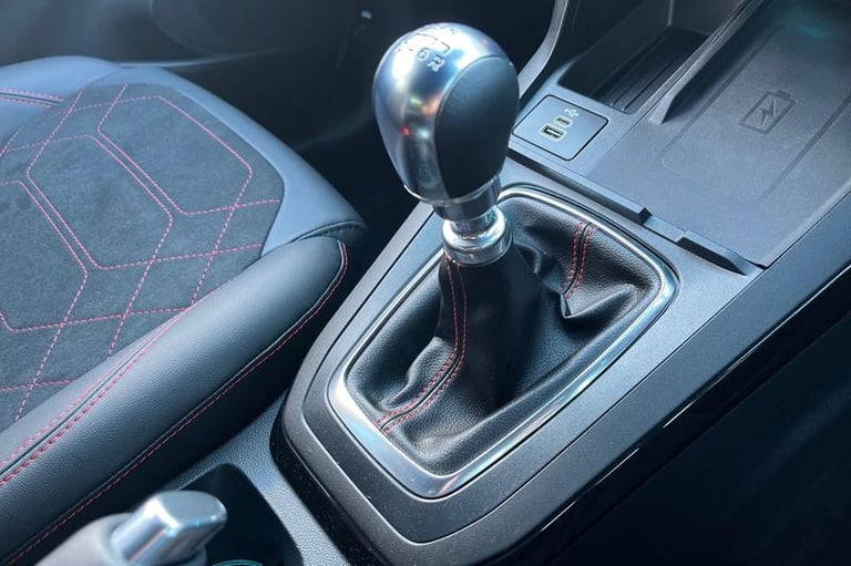 2025 Ford Puma 1.0 EcoBoost Hybrid mHEV ST-Line X 5dr HATCHBACK PETROL Manual