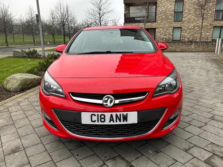 2014 Vauxhall Astra 1.6 16v SRi Auto Euro 5 5dr Petrol