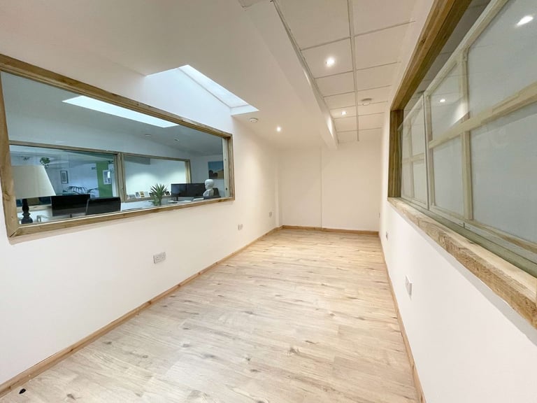 Beauty Room | Therapist Room | Creative Space | Artist Studio | Office In Hackney East London E9