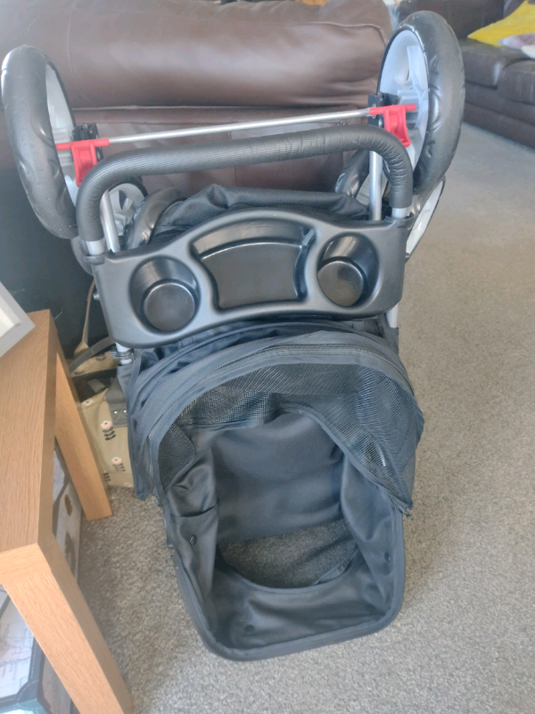 Dog pushchair 