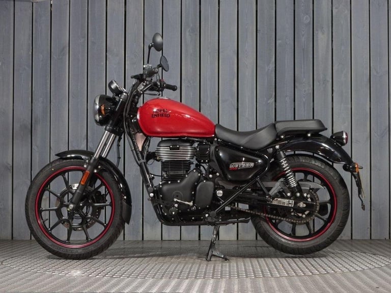 2024 E ROYAL ENFIELD METEOR 350 350 ROADSTER/RETRO PETROL MANUAL EURO 5 (20 PS)