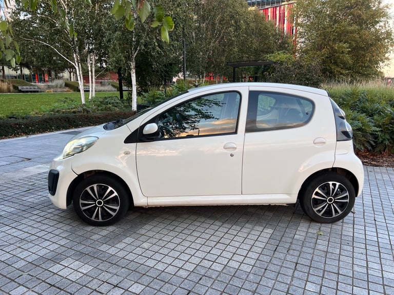 image for 2013 Citroen C1 1.0i VTR+ 3dr [AC] HATCHBACK Petrol Manual