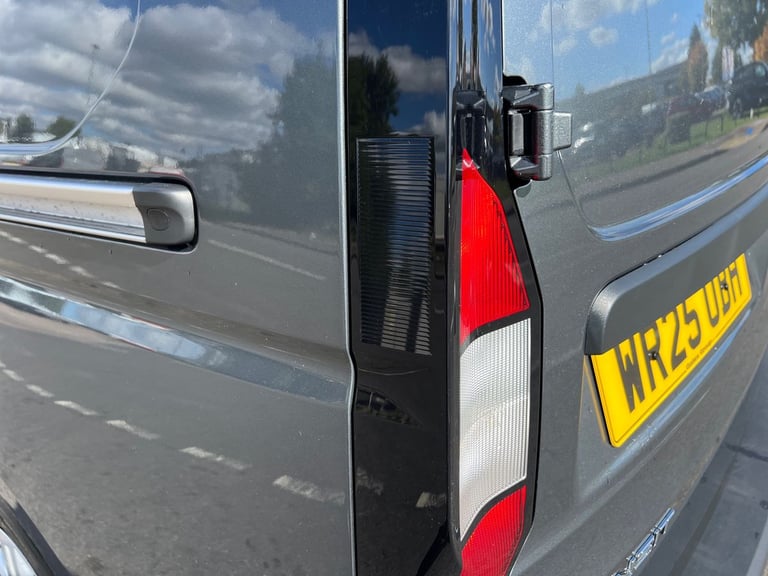 2025 Ford Transit Connect 250 LWB 1.5 Trend 150PS PHEV Auto Van Petrol Parallel PHEV Automatic