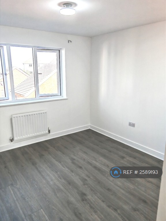 2 bedroom house in Candy Dene, Ebbsfleet Valley, Swanscombe, DA10 (2 bed) (#2589193)