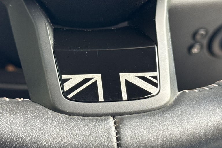 2022 MINI Hatch 1.5 Cooper Exclusive Hatchback 3dr Petrol Steptronic Euro 6 (s/s) (136 ps) HATCHB...