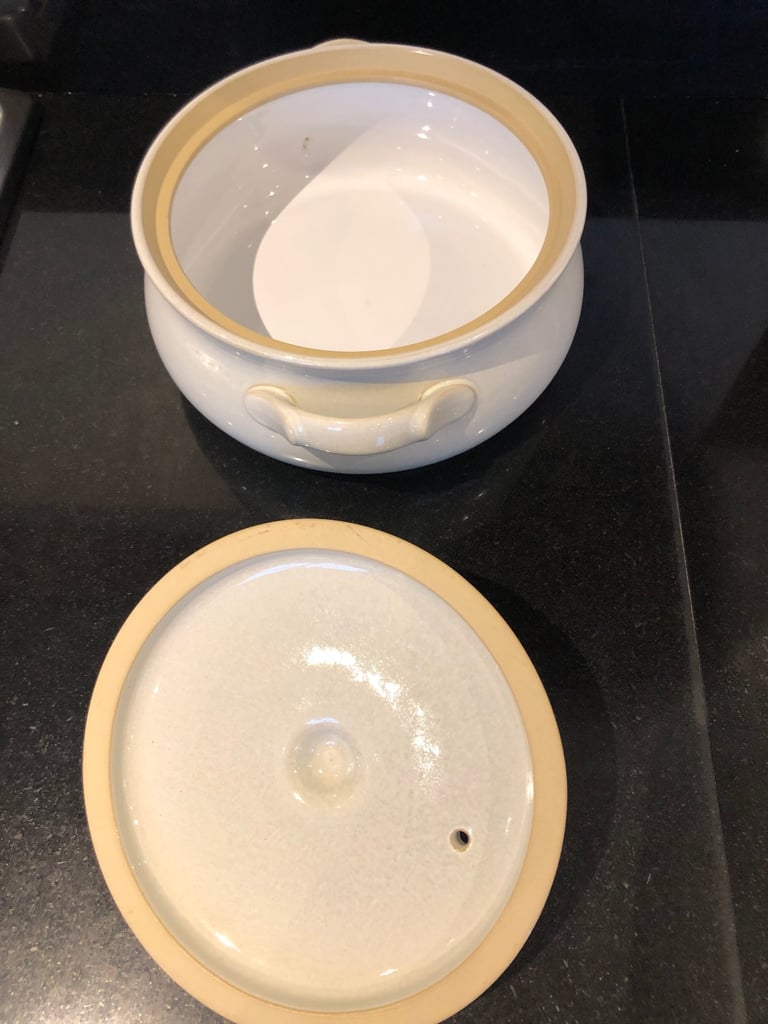 Denby Linen Casserole Dish and Lid great condition 