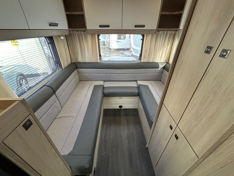 Auto-Trail F-Line F72 FORD TRANSIT DIESEL AUTOMATIC 2023/73