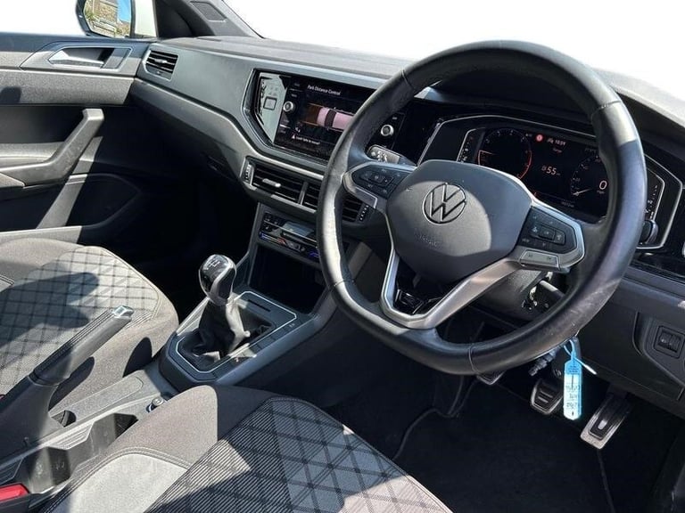2022 Volkswagen Polo MK6 Facelift (2021) 1.0 TSI 95PS R-Line MANUAL Hatchback Petrol Manual