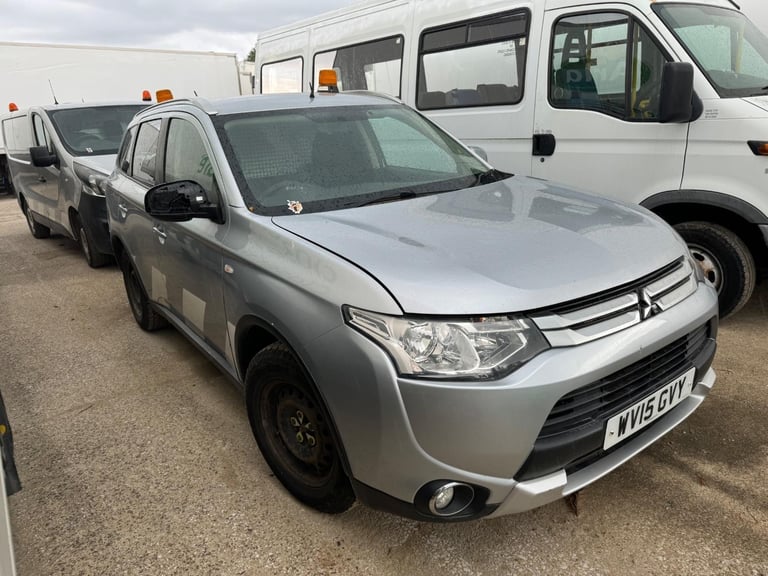 image for 2015 MITSIBUSHI OUTLANDER 2.2 TDI 4 WORK COMMERCIAL 4X4 1 OWNER PRICE PLUS VAT