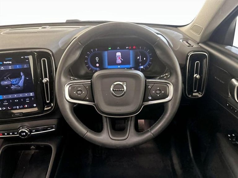 2023 Volvo XC40 2.0 B4 MHEV Ultimate DCT Auto Euro 6 (s/s) 5dr Automatic SUV Hybrid Automatic