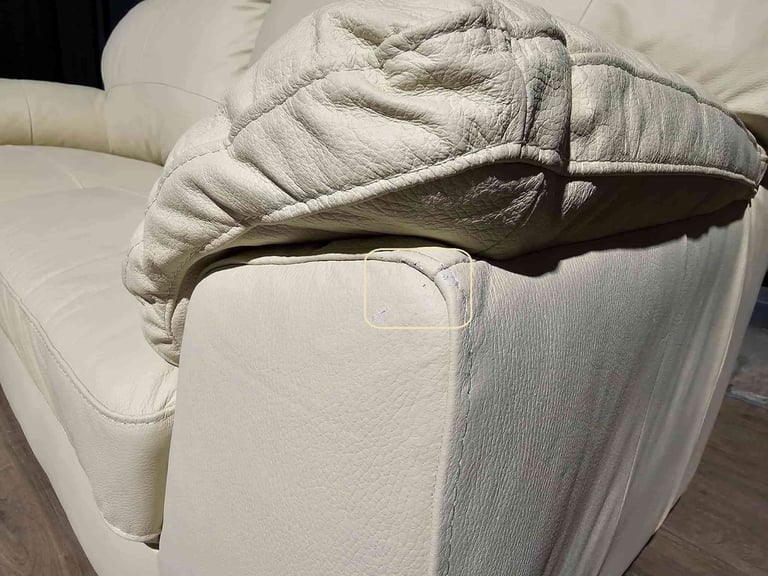 Unused Real Leather 3 Seater Sofa - Ivory. 