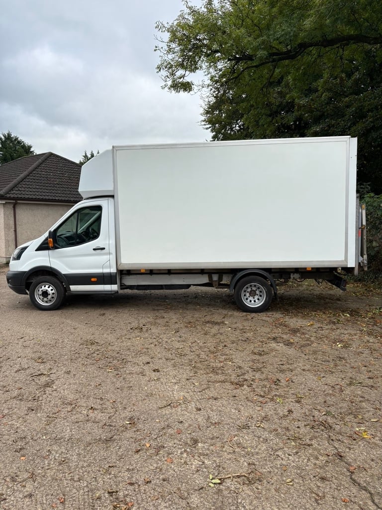 Ford, TRANSIT, Luton body & tail lift