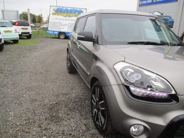 2013 Kia Soul 1.6 CRDi Quantum SUV 5dr Diesel Manual Euro 5 (126 bhp) HATCHBACK Diesel Manual