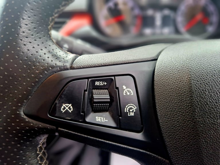 2019 Vauxhall Corsa 1.4 SRi Vx-line Nav Black 5dr HATCHBACK Petrol Manual