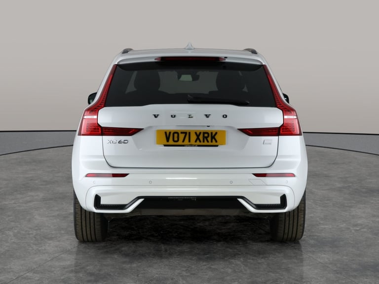 2022 Volvo XC60 2.0h T6 Recharge 11.6kWh R-Design SUV 5dr Petrol Plug-in Hybrid Auto AWD Eu Suv P...