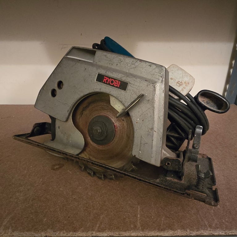 Ryobi W-5502 Circular Saw