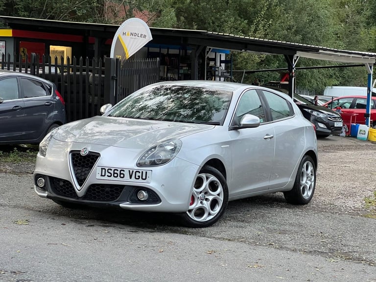 2016 Alfa Romeo Giulietta 1.6 JTDM-2 Super Euro 6 (s/s) 5dr HATCHBACK Diesel Manual