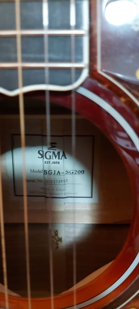 Sigma SGJA SG200 all solid wood model 