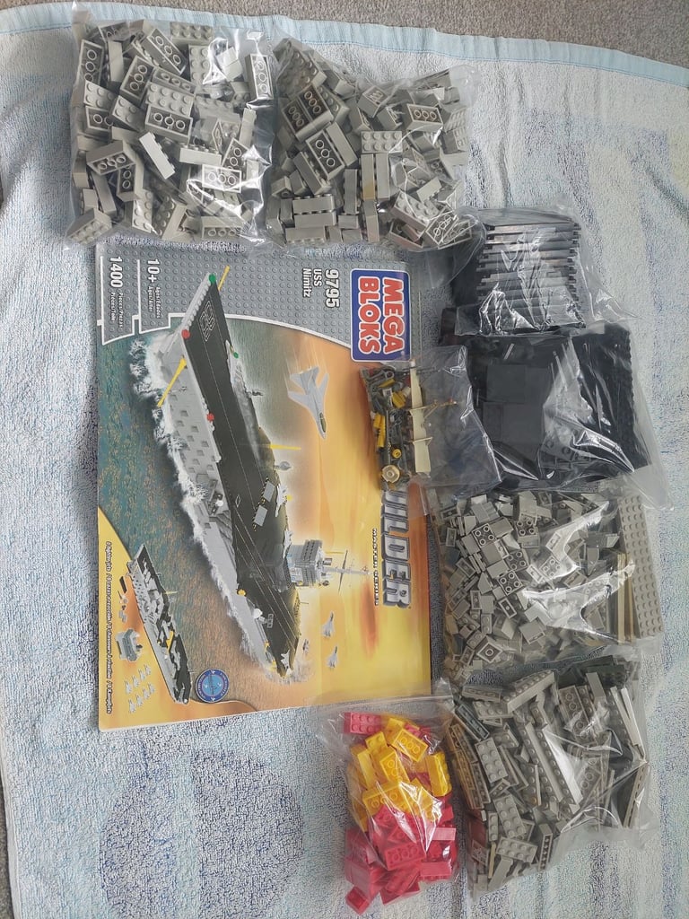 Lego Mega Blocks Aircraft Carrier USS Nimitz 9795