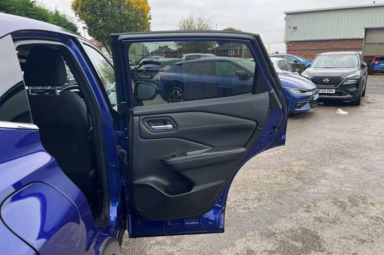 2022 Nissan Qashqai 1.3 DIG-T MH N-CONNECTA 5DR Hatchback Petrol Manual