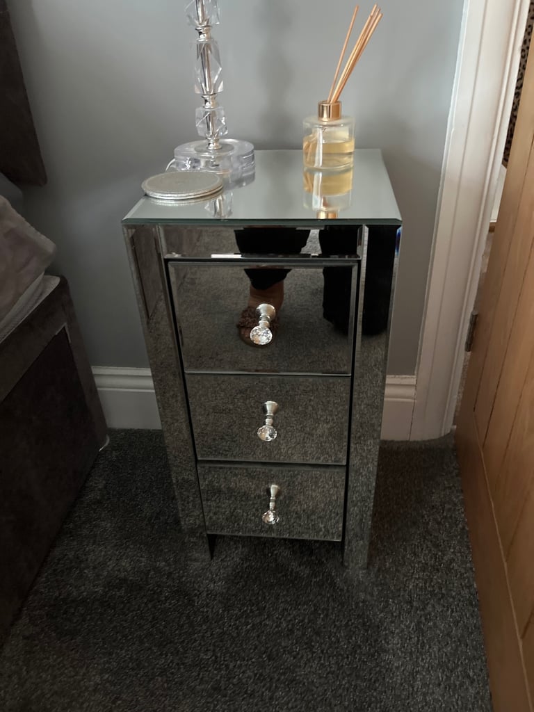 Mirrored bedside cabinet