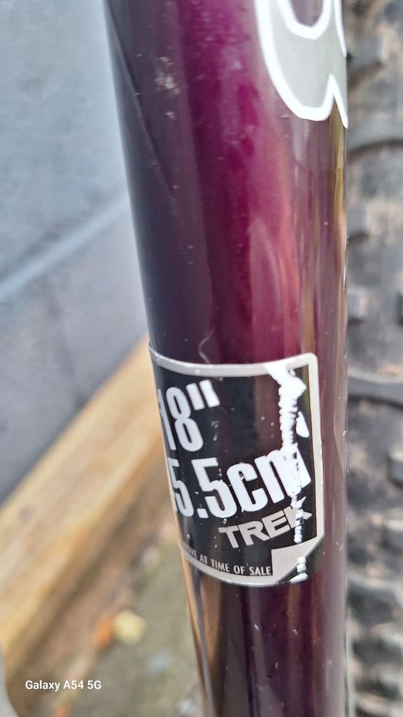 Trek 18 inch Track Masterr 830. Grip shift. 