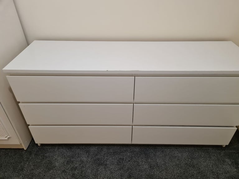 image for Chest of drawers