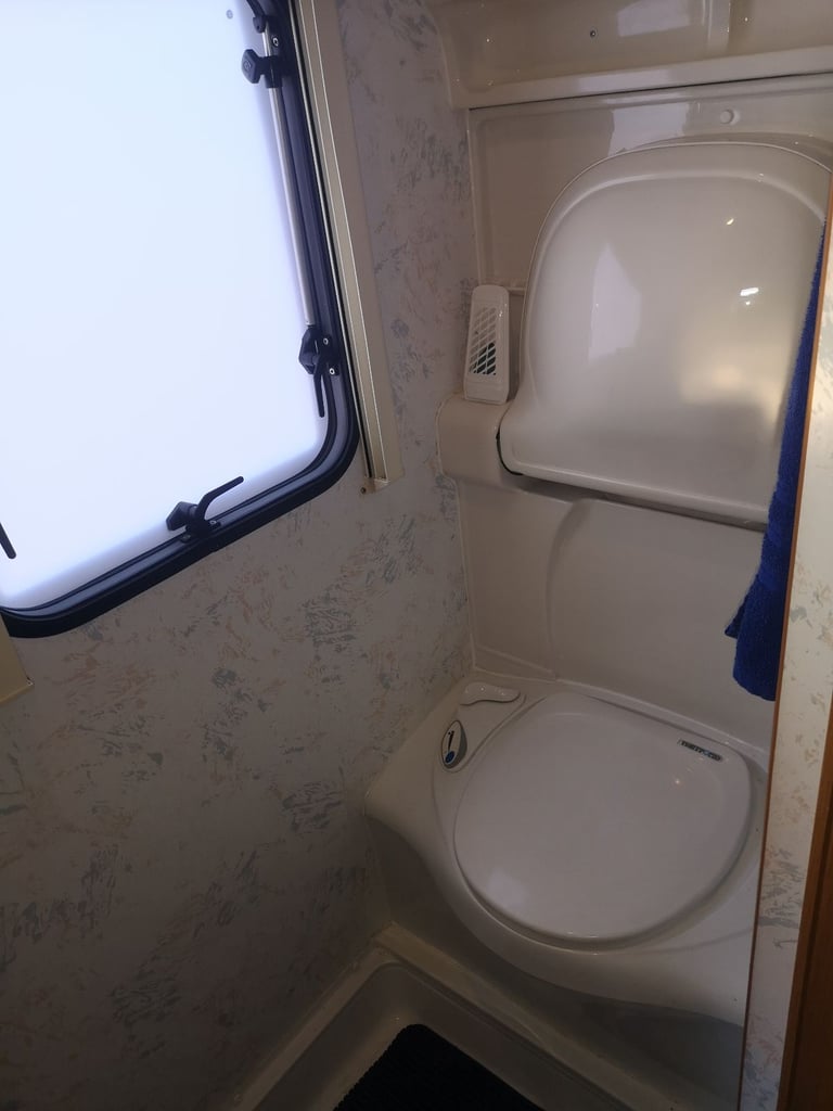 Compass Suntor 115 Peugeot, BOXER 330 SWB, 2007, 2198 (cc)