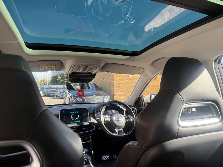2022 MG MG HS 1.5 T-GDI 16.6kWh Exclusive Auto Euro 6 (s/s) 5dr ESTATE Petrol/Electric Hybrid Aut...