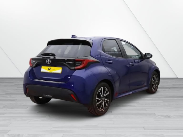 2022 Toyota Yaris 1.5 VVT-h Design Hatchback 5dr Petrol Hybrid E-CVT Euro 6 (s/s) (116 ps) 1  Hat...