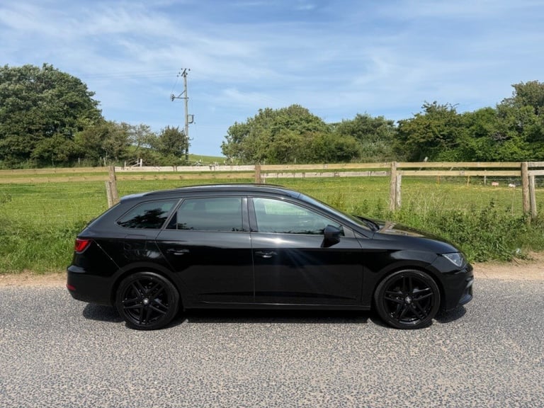 SEAT Leon 1.5 TSI EVO 150 FR Black Edition [EZ] 5dr DSG Petrol