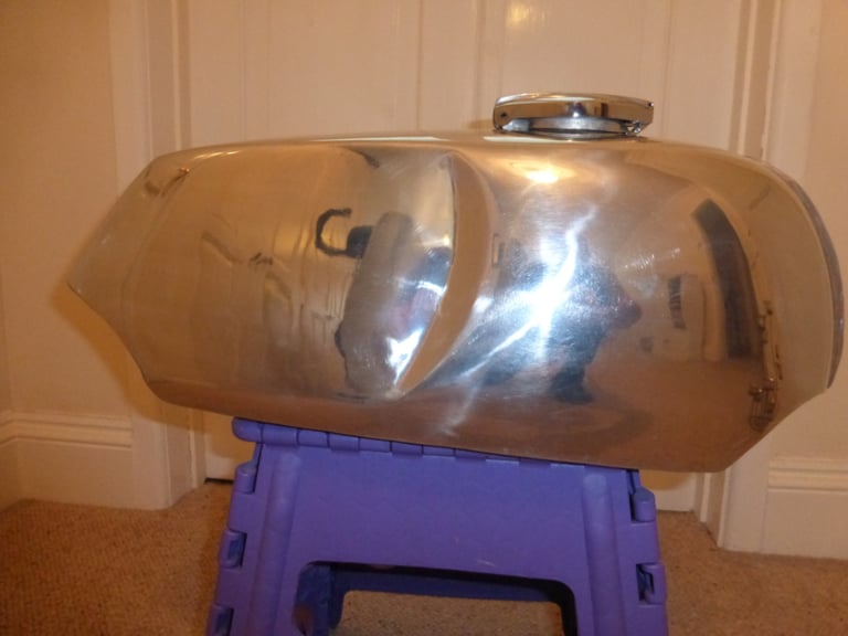 Norton Commando Alloy Polished Tank