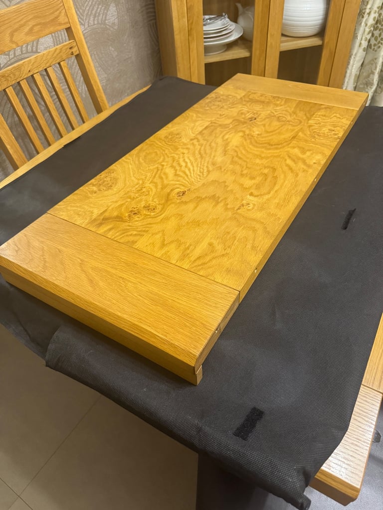Extending Oak Dining Table with 8 matching chairs