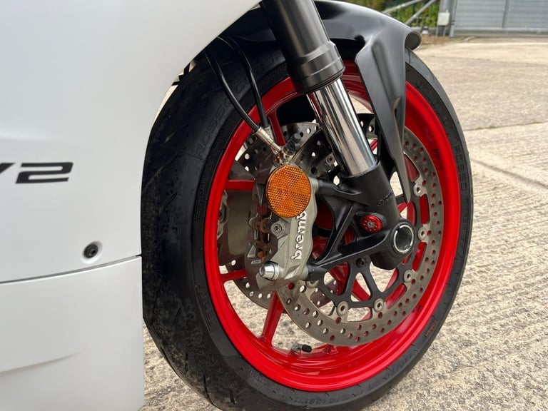 2022 71 DUCATI PANIGALE V2 WHITE - 1421 MILES HPI CLEAR SPORTS 955 NEW MOT