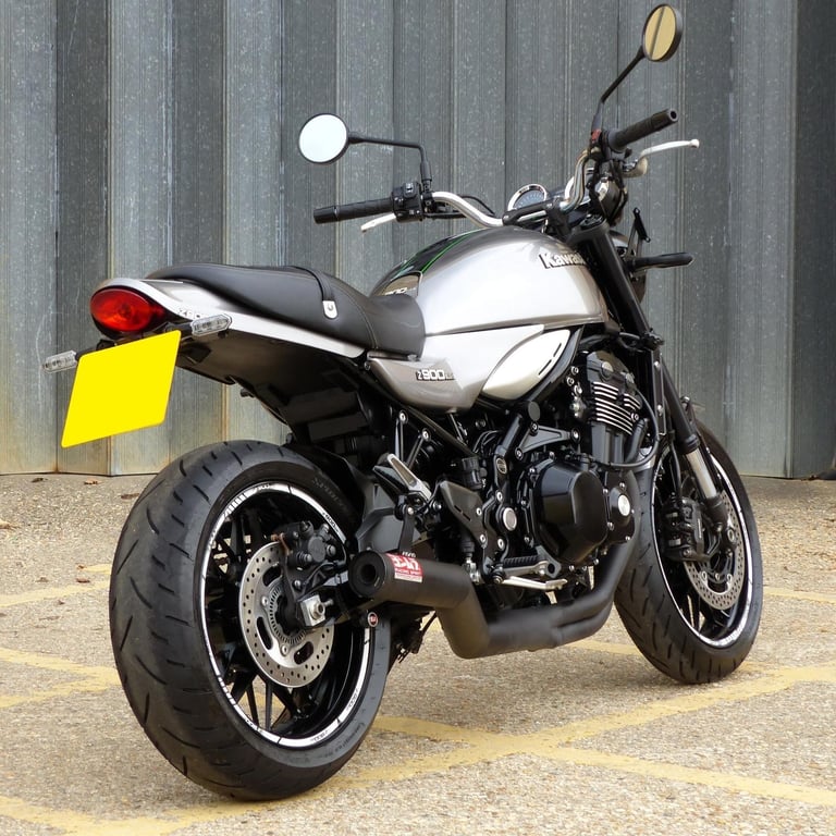 2021 KAWASAKI Z900 RS, A GLORIOUS EXAMPLE OF SUPERB MOTORCYCLE.